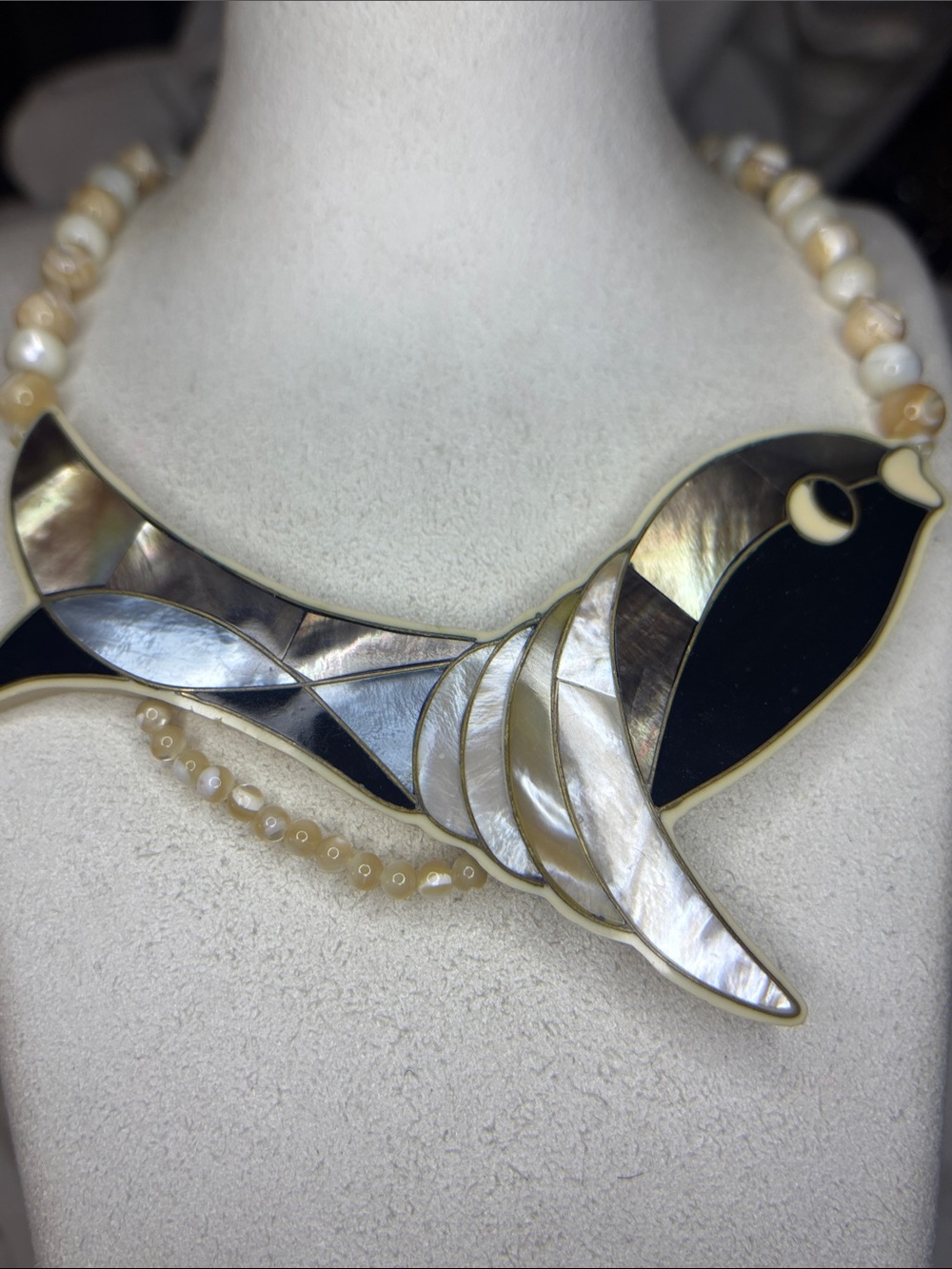 Lee Sands peacock agate mother of pearl abalone shell unsigned necklace